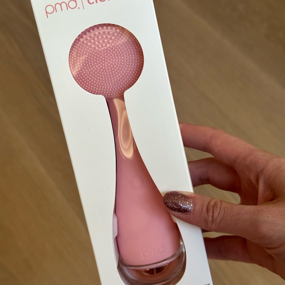 PMD Clean Skincare Tool - Soft Pink